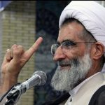 نیروی دریایی مقتدرانه از مرزهای آبی کشور دفاع می کند