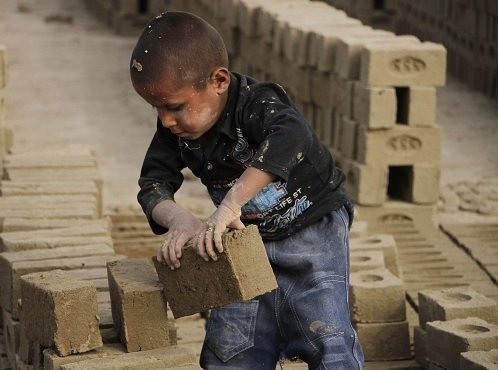 «فقر مطلق، بیکاری و بیماری سرپرست خانوار» از علل کارِ کودک