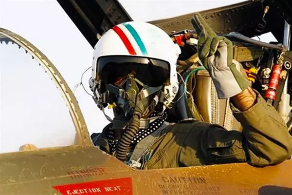 وقتی اف ۱۴ ایرانی ۱۶ جنگنده عراقی را به تنهایی فراری داد!