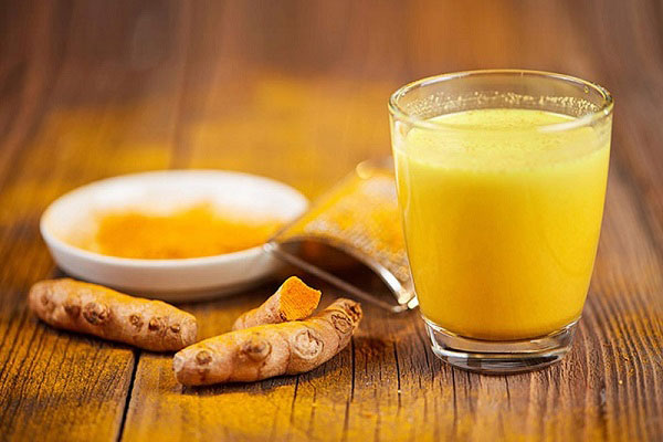 شیر زردچوبه؛ نسخه خانگی ضد سرماخوردگی(+عکس و روش تهیه)