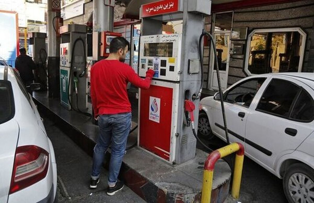 افزایش قیمت بنزین در دستور کار دولت و مجلس نیست