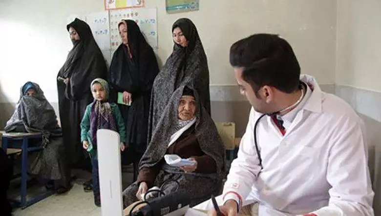 ۶۰ درصد متخصصان مغز و اعصاب کشور،تهران مستقرند/ نظام درمان برای حضور پزشکان در مناطق محروم دافعه ایجاد می کند!